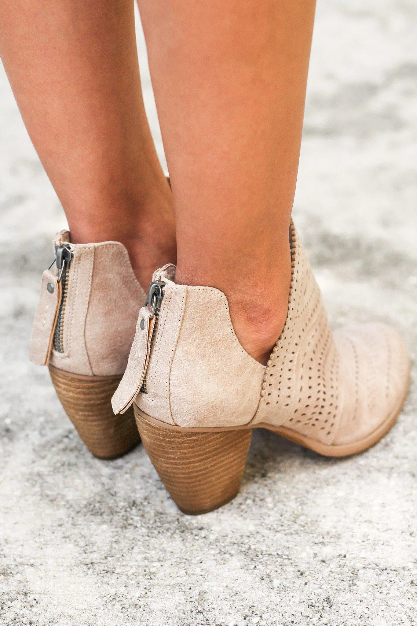 Cinati Cream Booties