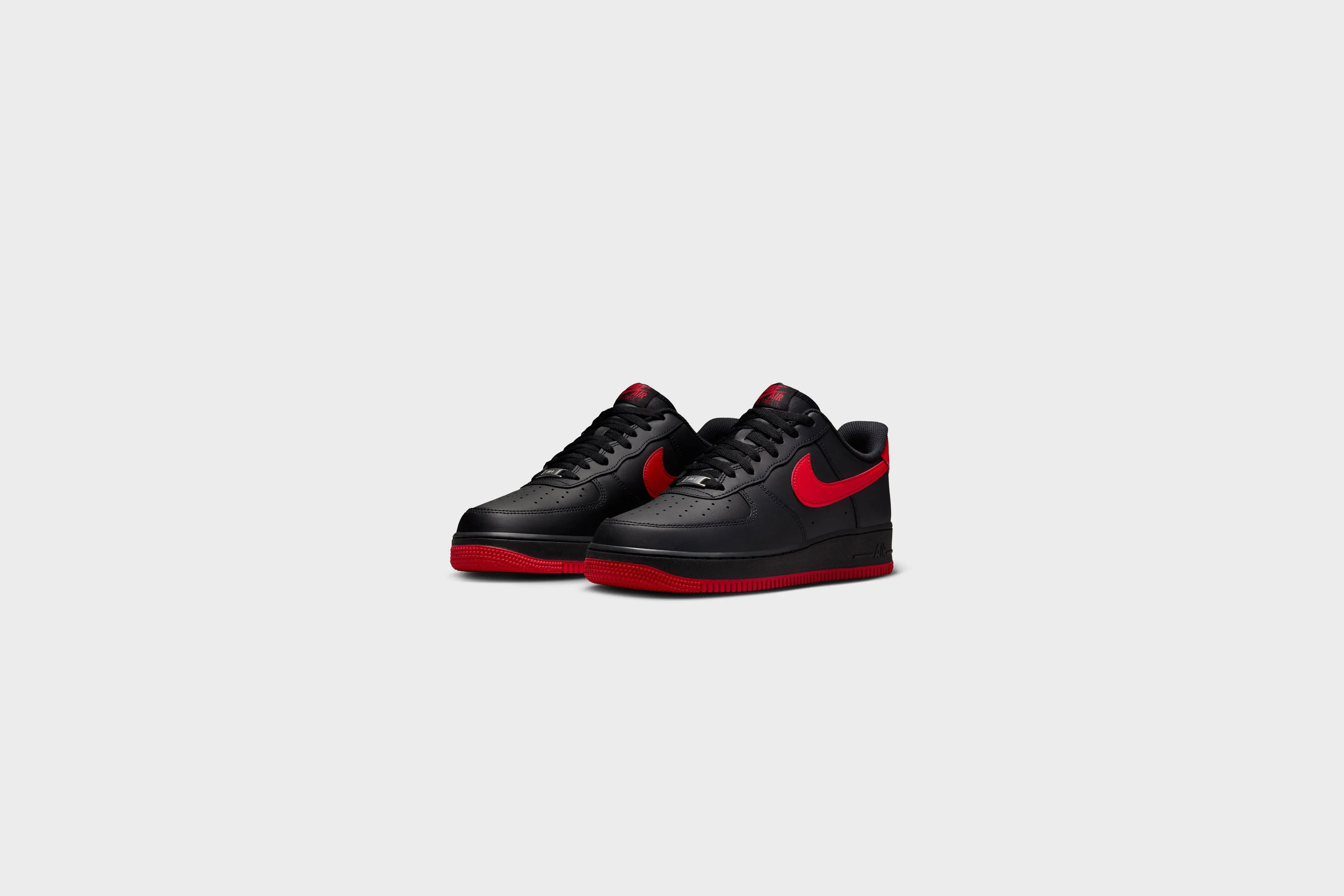 Nike Air Force 1 ‘07 (Black/University Red-Black)