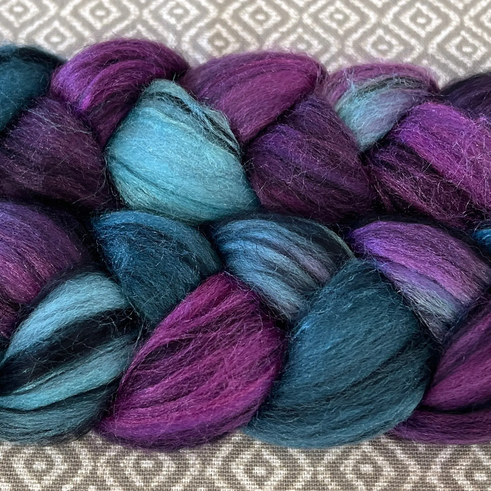 Polwarth Black Bamboo Silk Roving - Twilight