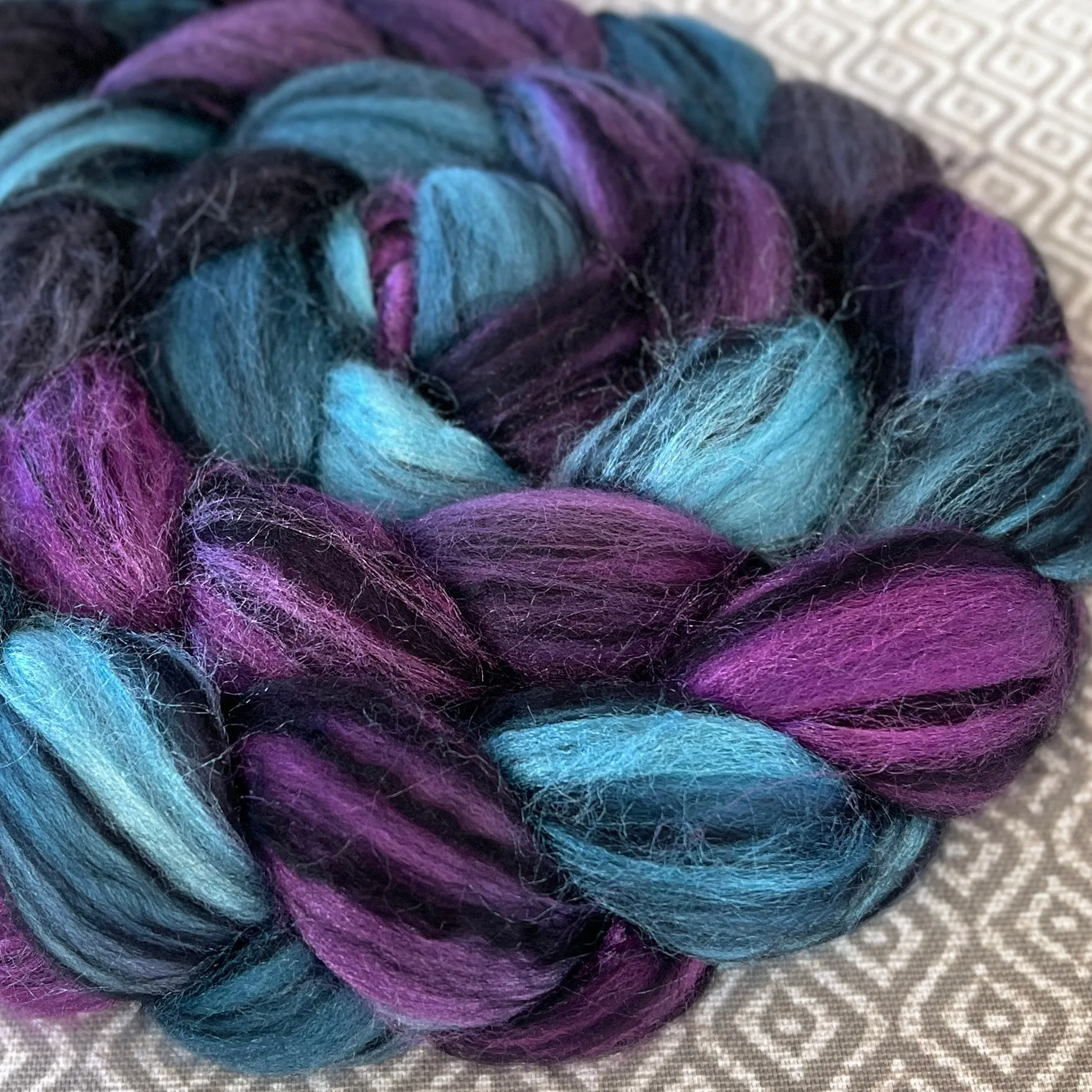 Polwarth Black Bamboo Silk Roving - Twilight